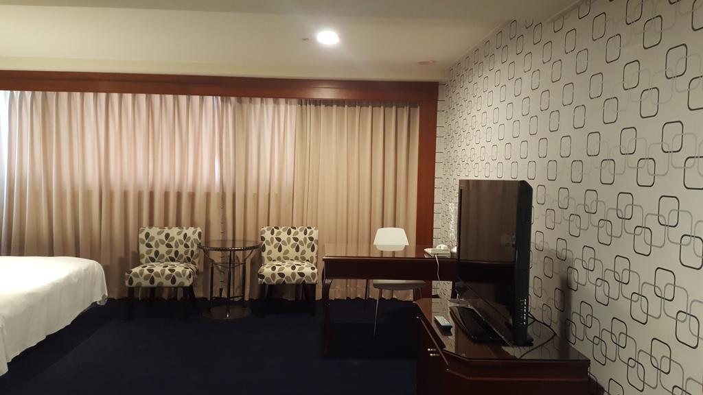 Hondow Hotel Tajpej Kültér fotó